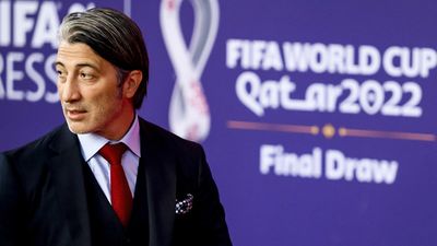 Швейцария с Муратом Якином пока проиграла только Англии