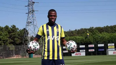 Эннер Валенсия