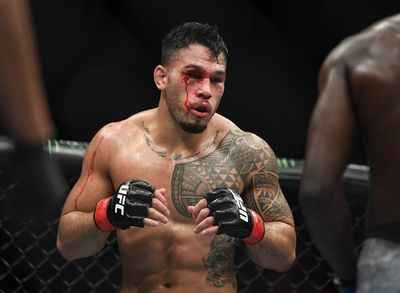 Брэд Таварес