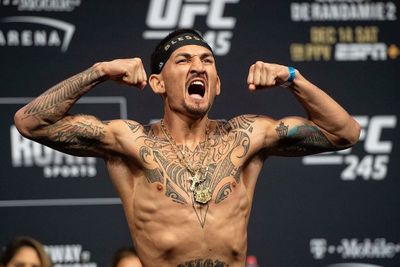 Макс Холлоуэй