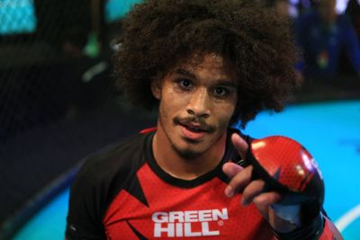 Дариан Уикс