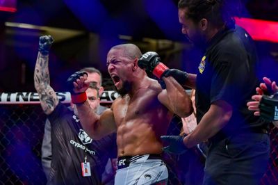 Тони Гравели