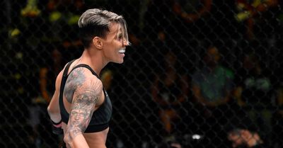 Аманда Лемос