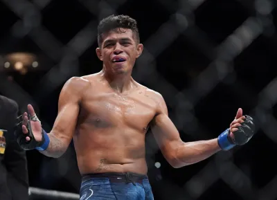 Джонатан Мартинес