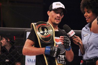 Фелипе Коларес